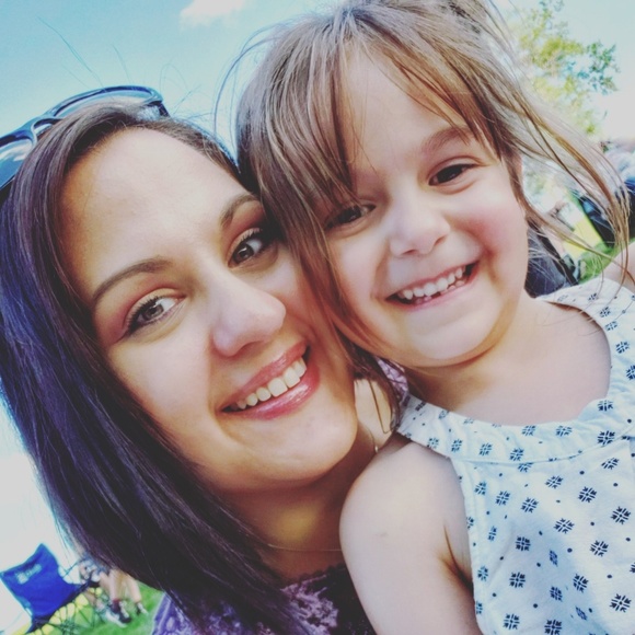 Meet your Posher, Petra - Picture 1 of 1